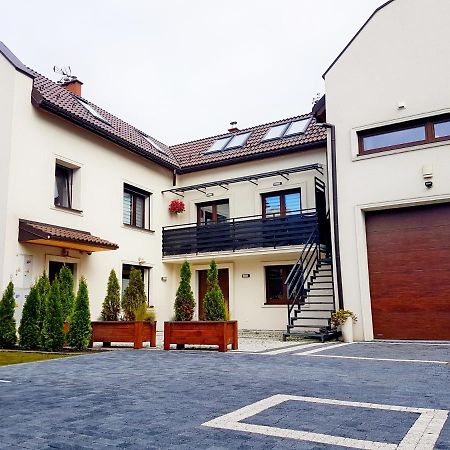 Apartament Old England Zywiec Exterior photo